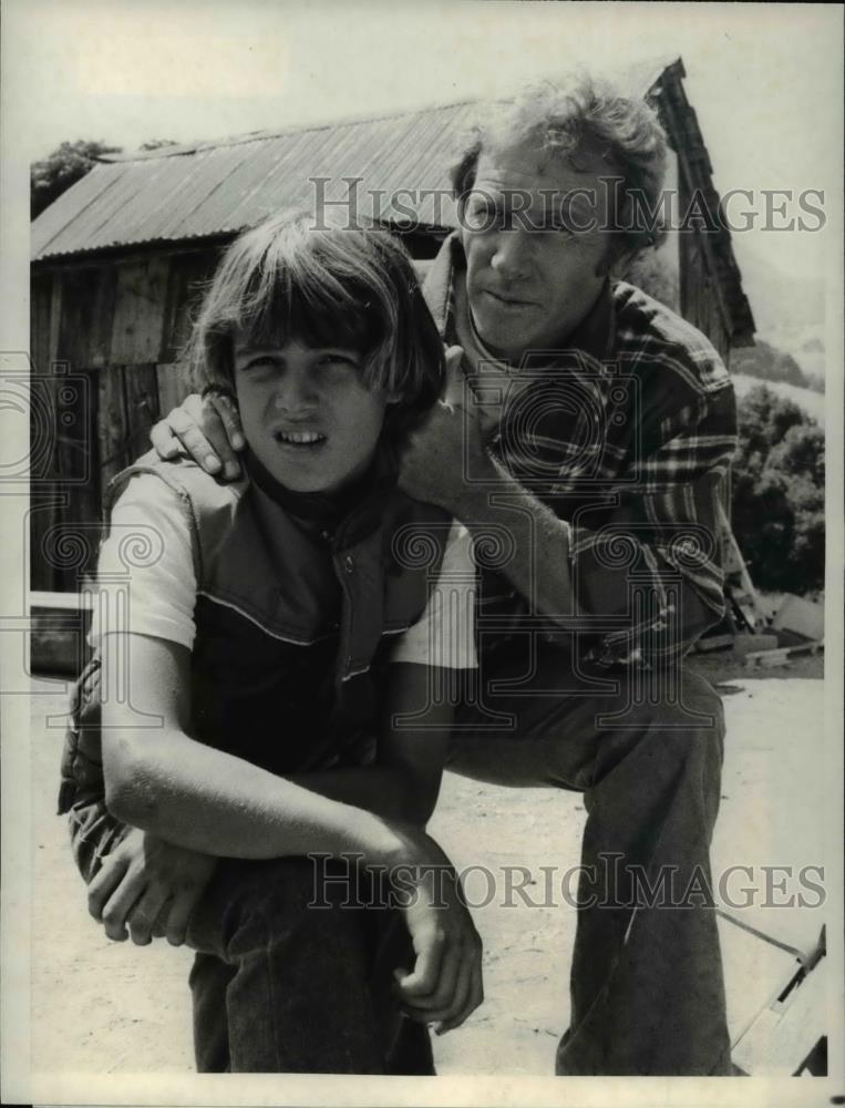 1978 Press Photo Chris Petersen, Bert Kramer in Joey And Redhawk on CBS - Historic Images