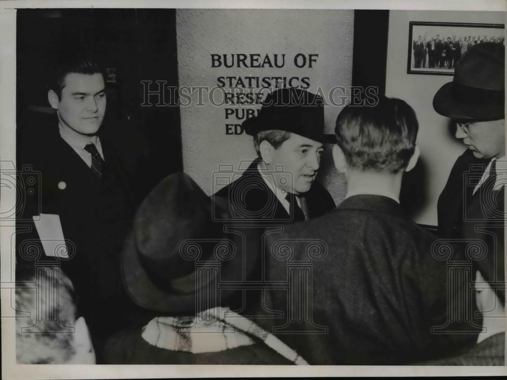 1937 Press Photo James F. Dewey, Federal Conciliator, Sent to Mediate GMC Strike - Historic Images