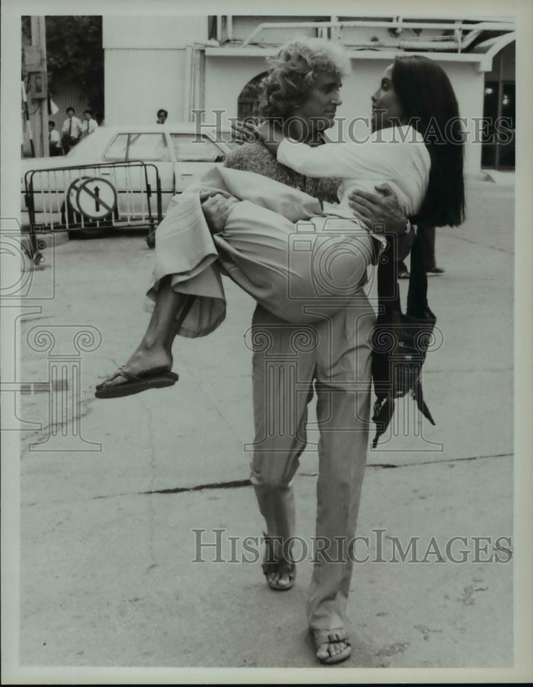 1983 Press Photo Michael Landon &amp; Moira Chen star in NBC&#39;s &quot;Love Is Forever&quot; - Historic Images