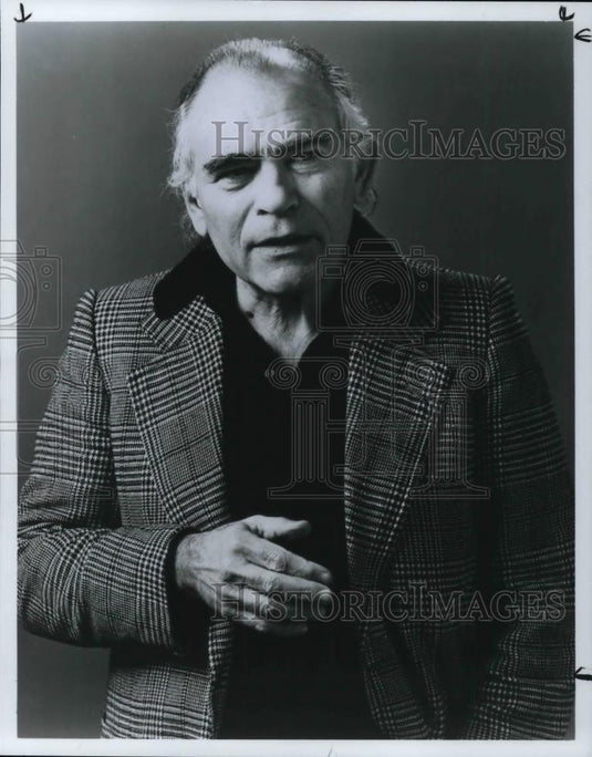 1985 Press Photo Liviu Ciulei, Guthrie Artistic director, 1985-86 season - Historic Images