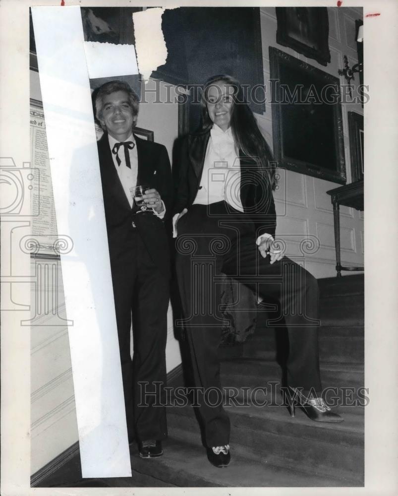 1977 Press Photo Ralph Lauren and wife, Ricky wears formal attire - cva21453 - Historic Images