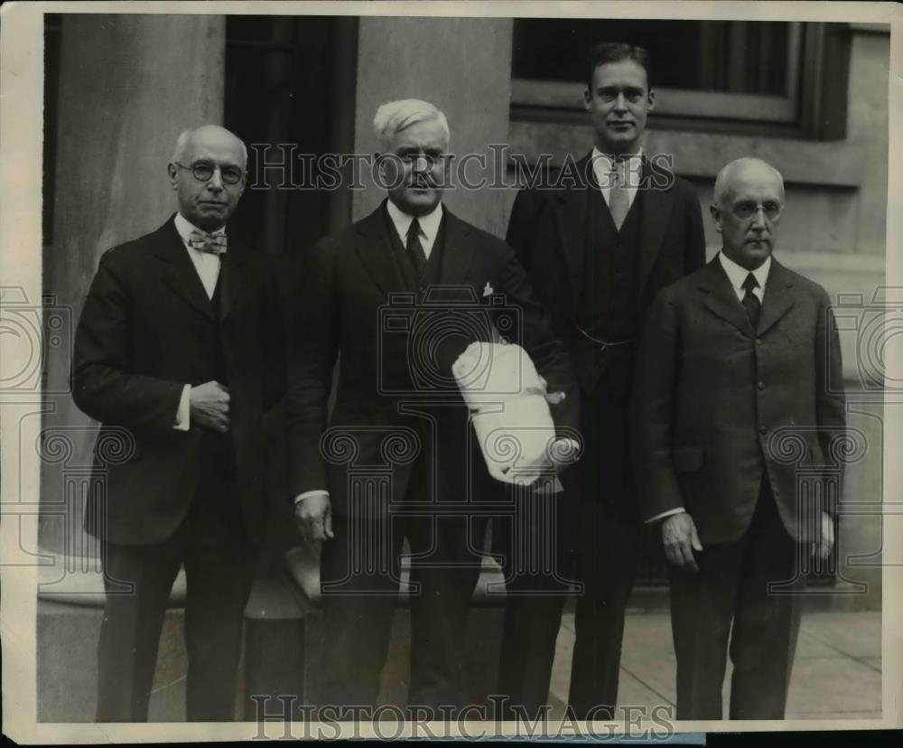 1927 Press Photo Committee Protests Treatment of Religious Minorities in Romania - Historic Images