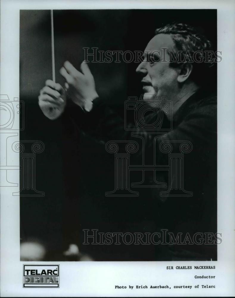 1988 Press Photo Sir Charles Mackerras, conductor - cvp59530 - Historic Images