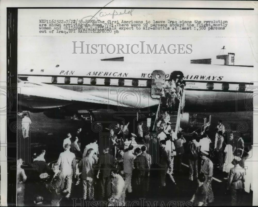 1958 Press Photo The first Americans to leave Iraq since the revolution started - Historic Images