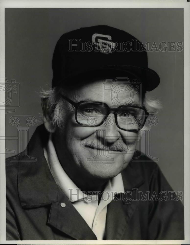 1981 Press Photo Barnard Hughes in Mr. Merlin - cvp60065 - Historic Images