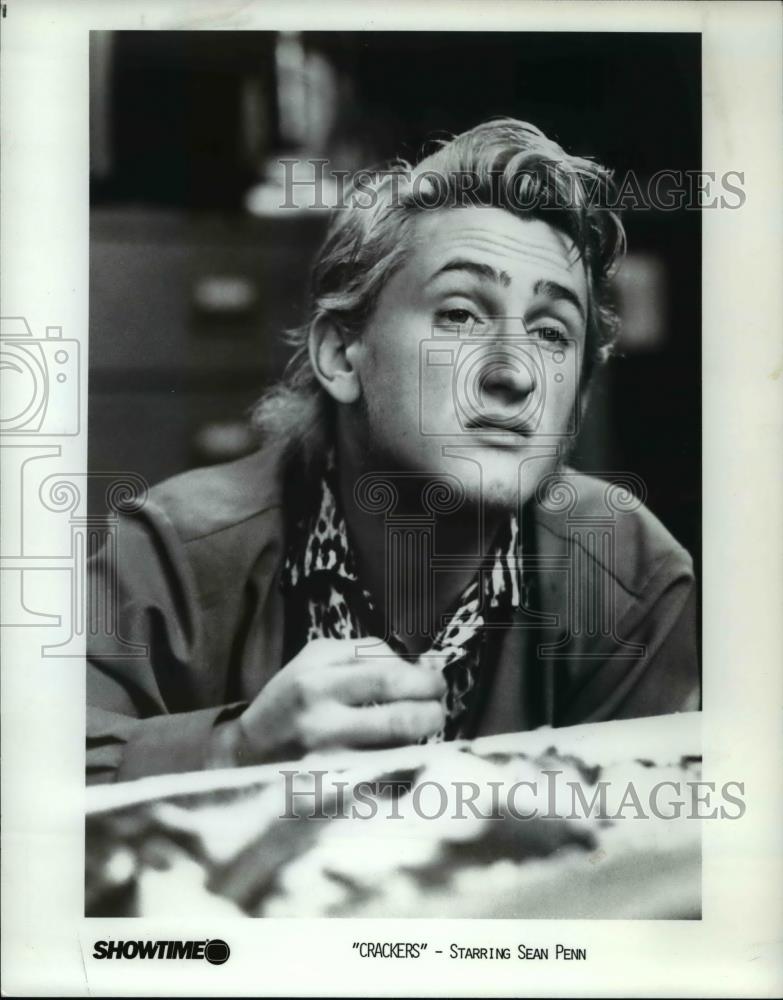 1985 Press Photo Sean Penn stars in Crackers - cvp60380 - Historic Images