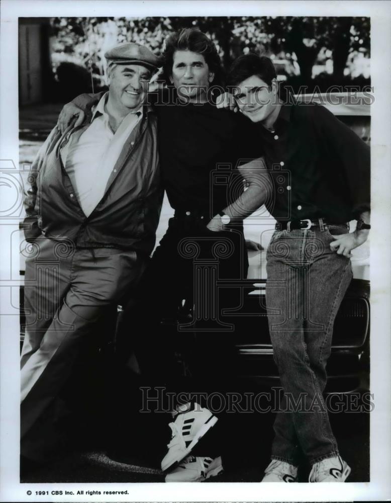 1992 Press Photo Barney Martin, Michael Landon &amp; Casey Peterson in &quot;Us&quot; - Historic Images