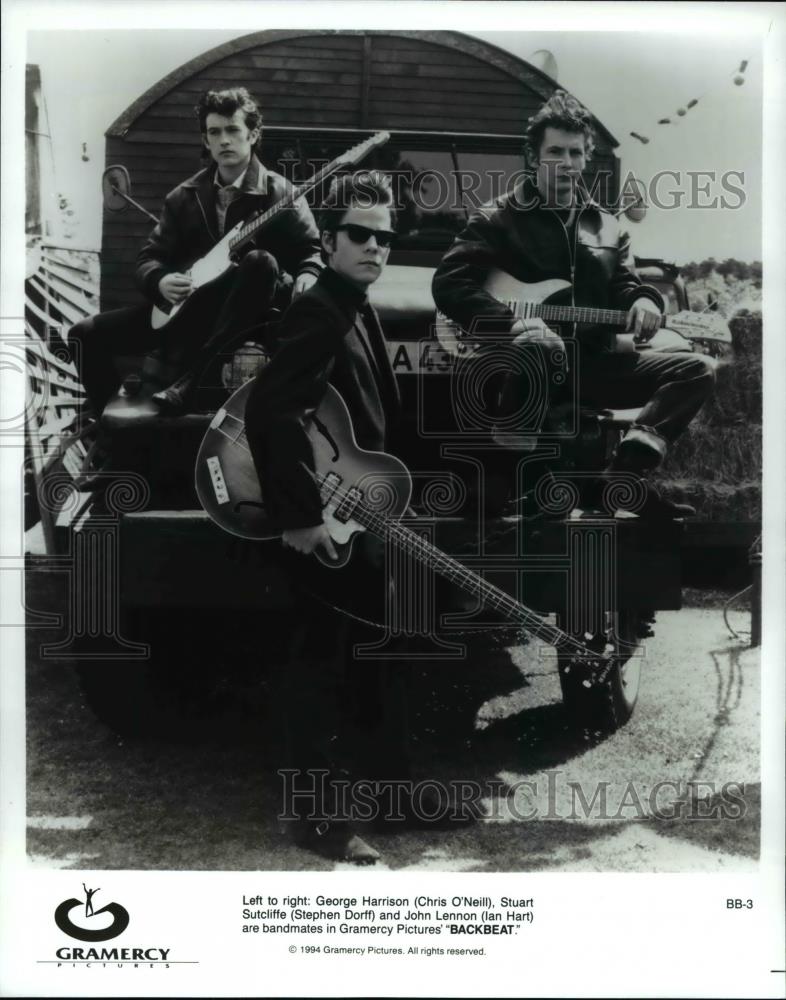 1994 Press Photo Chris O&#39;Neill, Stephen Dorff &amp; Ian Hart in Backbeat - cvp59318 - Historic Images