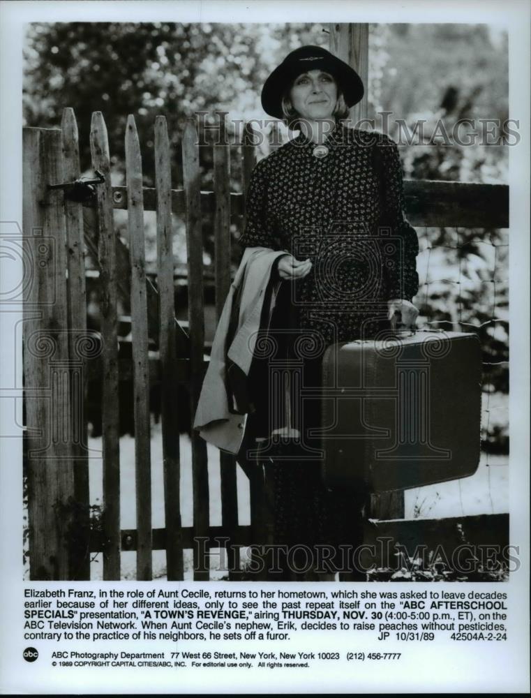1989 Press Photo Elizabeth Franz as Aunt Cecile in ABC&#39;s A Town&#39;s Revenge - Historic Images