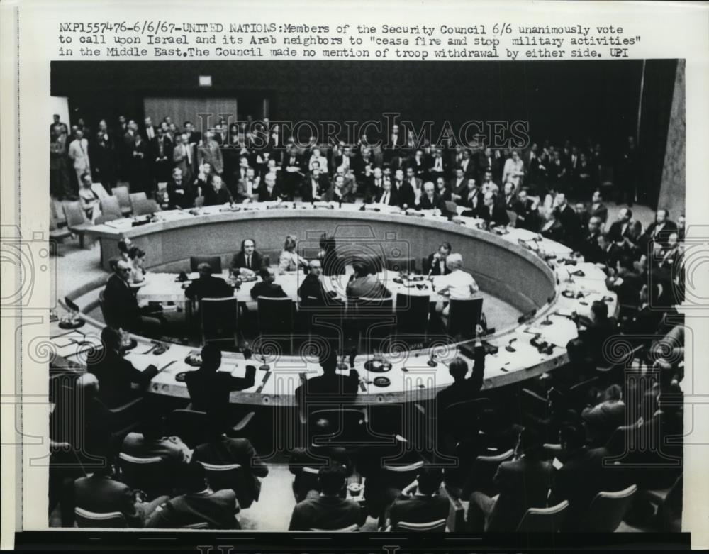 1967 Press Photo United Nations Security Council Meeting on Middle East - Historic Images