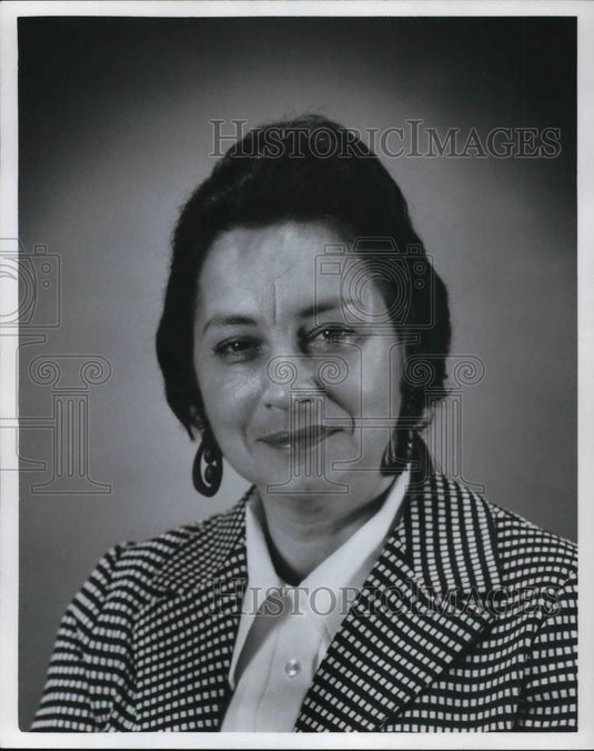 1980 Press Photo Kay E. Broughton, Brecksville Council candidate, 1977 - Historic Images