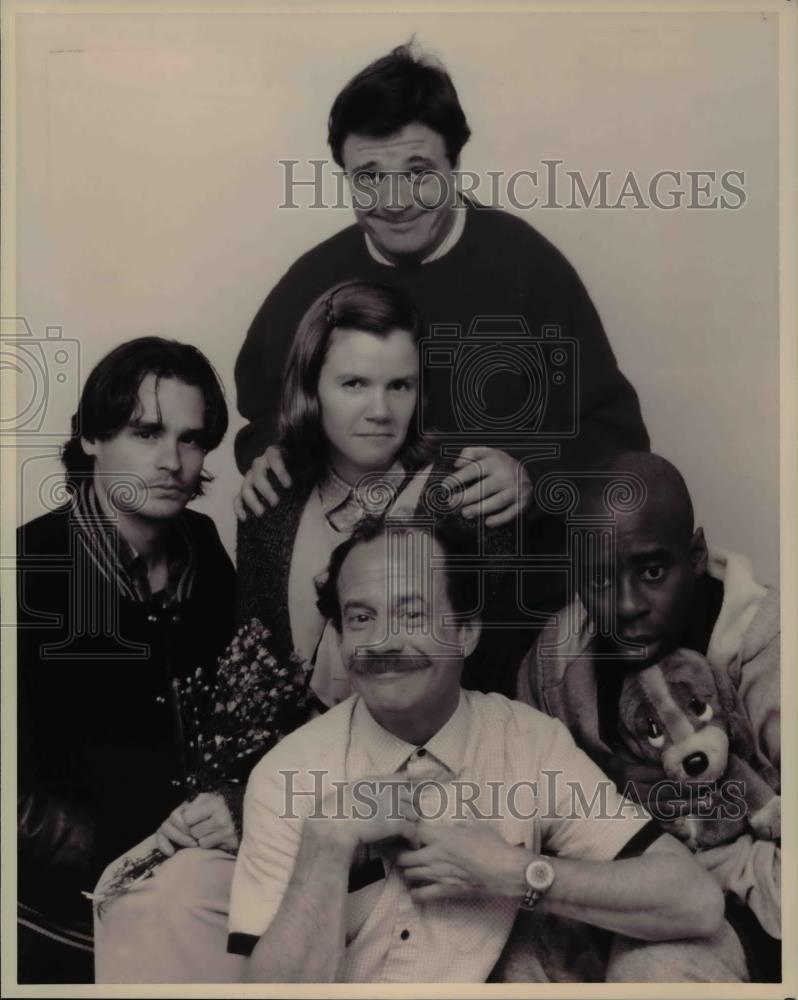 Press Photo Nathan Lane, Michael Jeter pose with co stars in The Boys Next Door - Historic Images