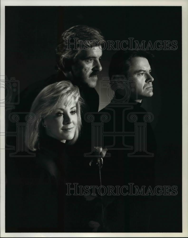 Press Photo Joanna Kerns, Dennis Farina, Robert Urich of Blind Faith - Historic Images