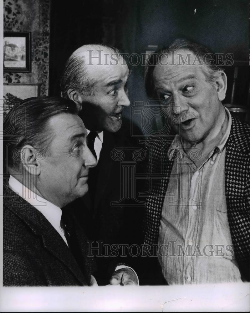 1968 Press Photo I. Martin, J. Boland and M. Douglas in play, &quot;Spofford&quot; - Historic Images