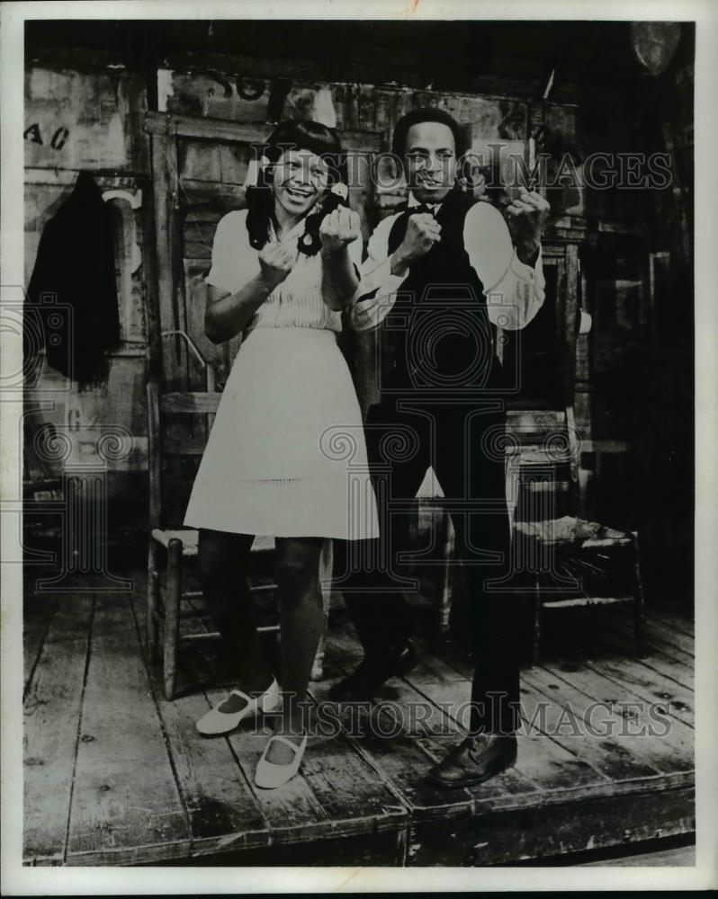 1972 Press Photo Patti Jo and Robert Guillaume in &quot;Purlie&quot;. - cvb15425 - Historic Images