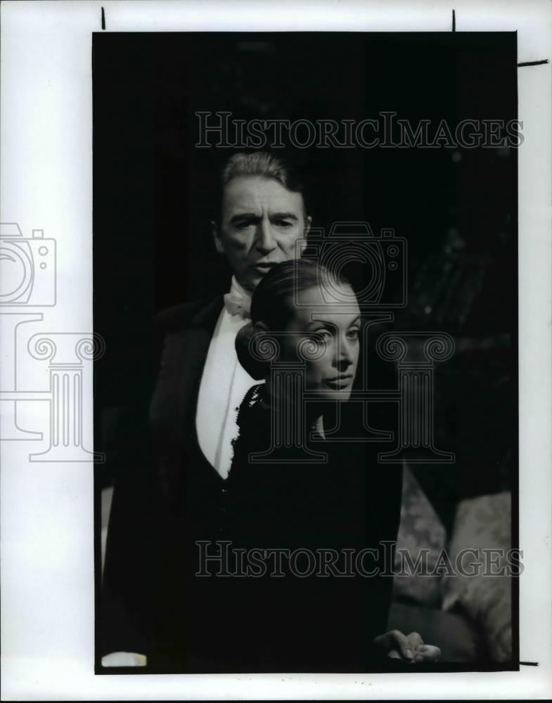 1993 Press Photo Carol Royle, John Carlisle, Star in A Woman Of No Importance - Historic Images