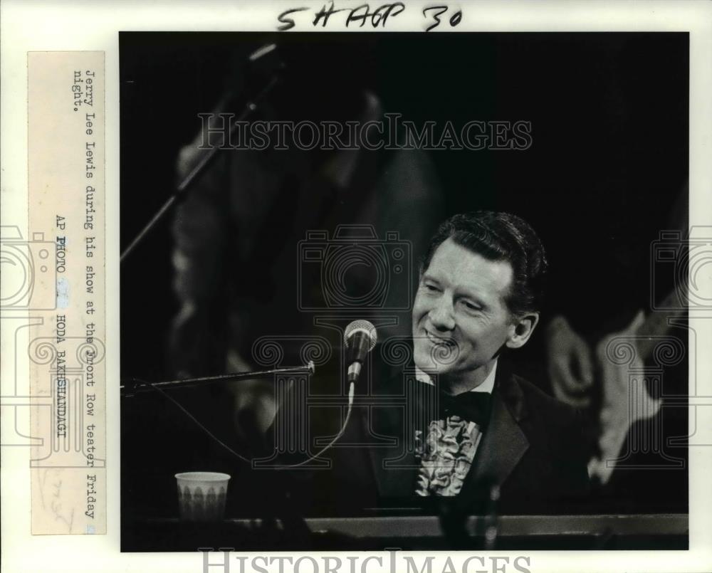 1984 Press Photo Jerry Lee Lewis performing in concert - cvp75151 - Historic Images