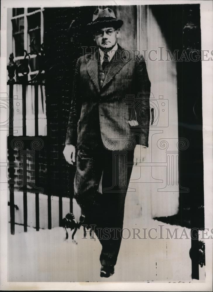 1939 Press Photo Theodore Kordt German Envoy Visits Chamberlain as War Starts - Historic Images