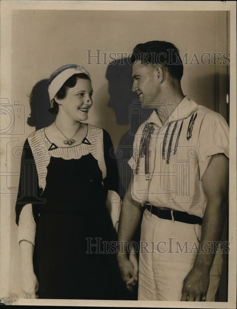 1933 Press Photo Talmadge Morles Football Capt. and wife Mary Alice McEuern - Historic Images