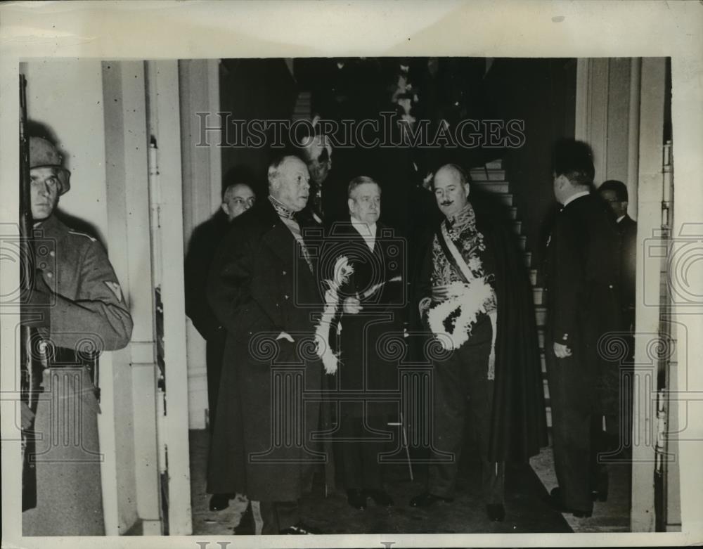 1933 Press Photo Diplomats in New Year&#39;s Call on Von Hindenburg - nef51298 - Historic Images