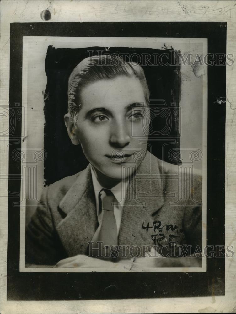 1943 Press Photo Conductor Sammy Dale - nef55508 - Historic Images