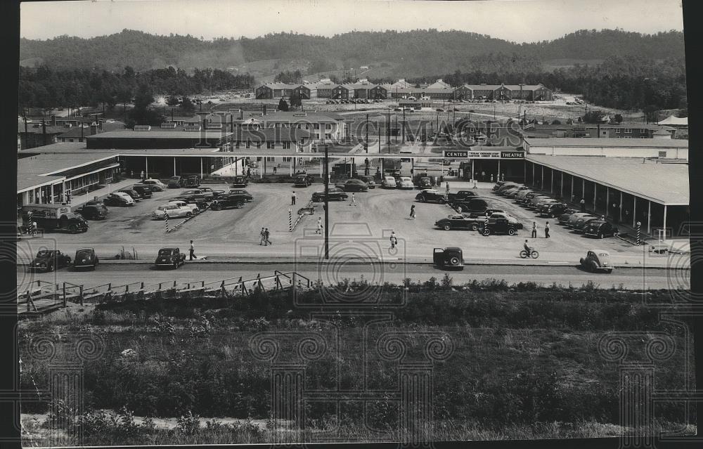 1945 Press Photo Jackson Square business center of Oak Ridge Tennessee - Historic Images