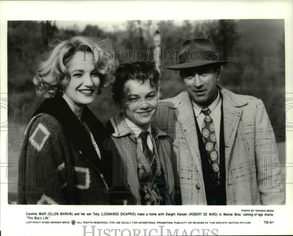 1993 Press Photo Ellen Barkin,Leonardo DiCaprio, Robert De Niro -This Boy&#39;s Life - Historic Images