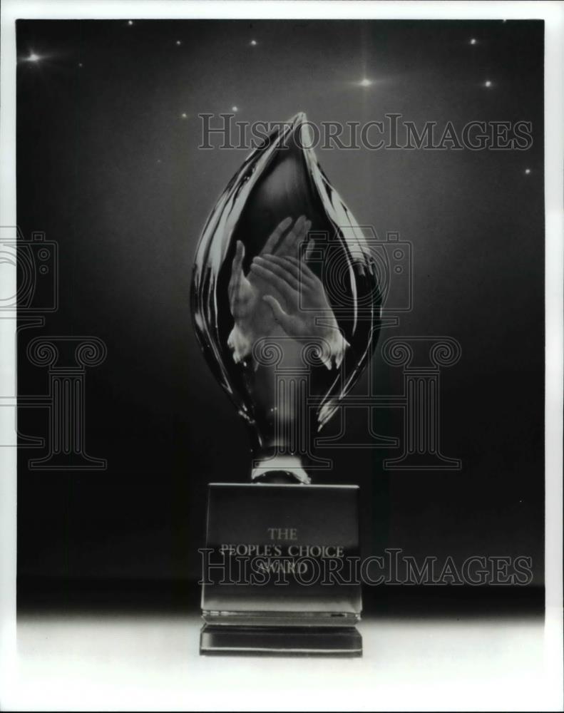 Press Photo The People's Choice Award trophy - cvp59754 - Historic Images