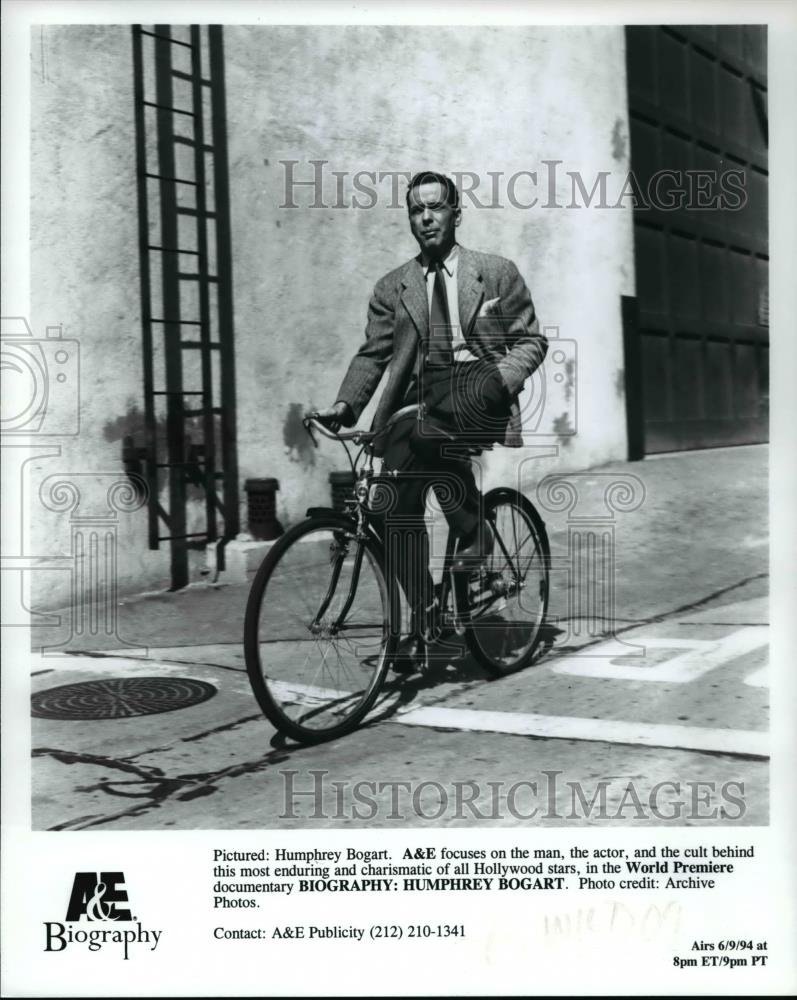 1994 Press Photo Humphrey Boggart in a documentary, Biography: Humphrey Bogart - Historic Images