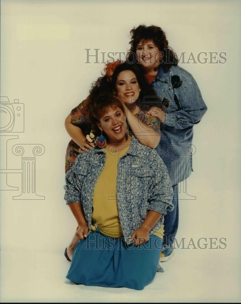 Press Photo Three young ladies pose with big smiles - cvp59854 - Historic Images