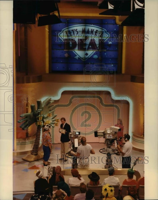 1990 Press Photo Bob Hilton with his new show Let's Make A Deal - cvp60419 - Historic Images