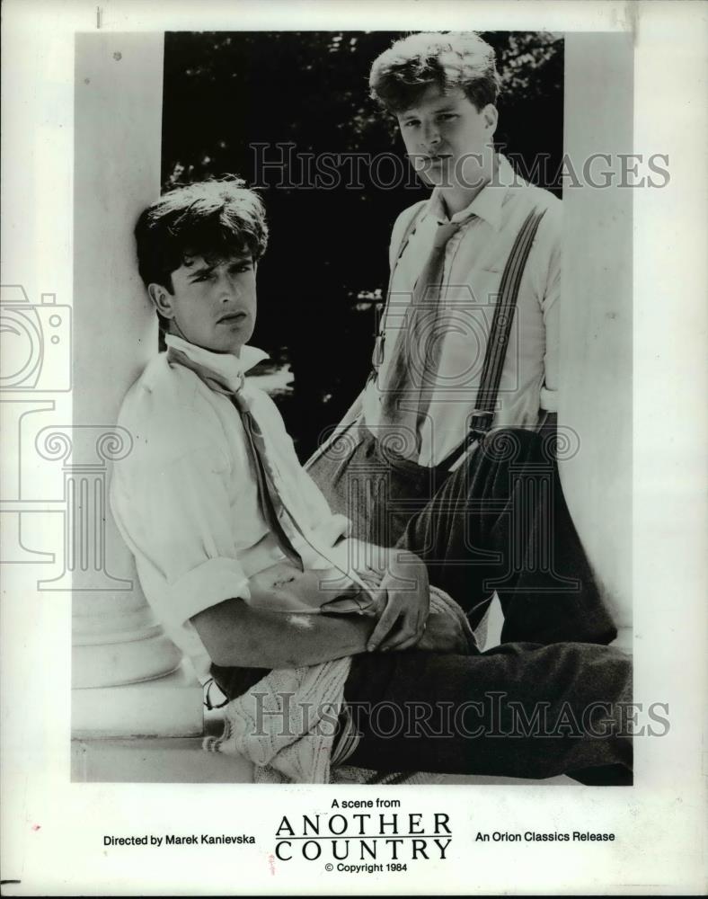 1984 Press Photo Rupert Everett and Colin Firth star in Another Country - Historic Images