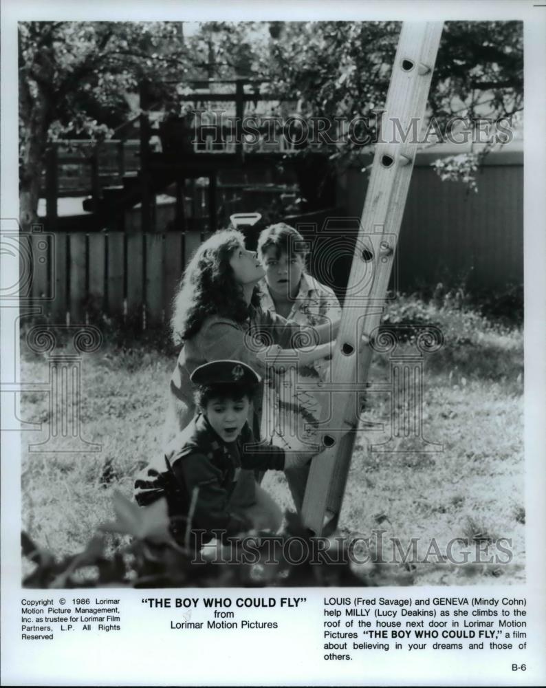 1986 Press Photo Fred Savage, Mindy Cohn &amp; Lucy Deakins in The Boy Who Could Fly - Historic Images