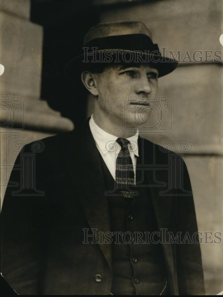 1922 Press Photo Capt.Edwin L. Earle officer of a British Engineer Corps - Historic Images