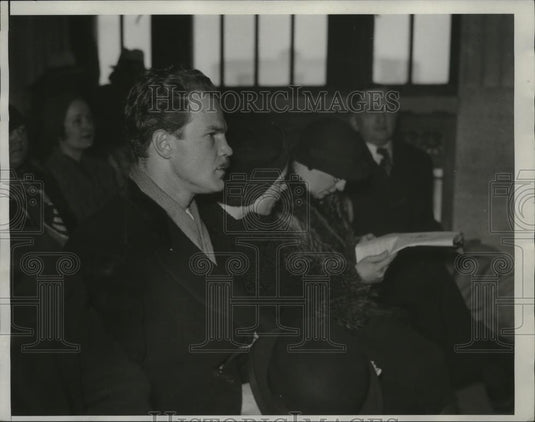 1934 Press Photo Walker Wynekauf at Mother's Trial - nef54112 - Historic Images