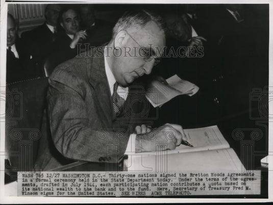 1945 Press Photo Secretary of Treasury Fred Vinson in Washington DC - nep00842 - Historic Images