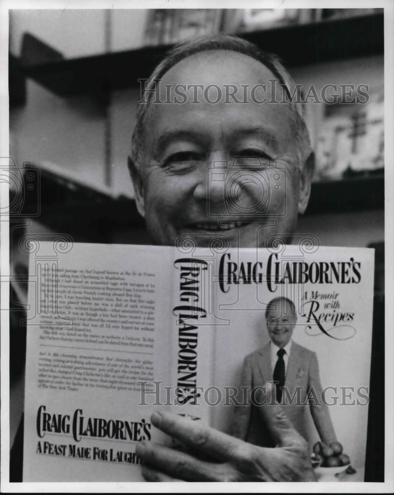 1982 Press Photo Craig Claiborne, author of A Memoir with Recipes - cva20545 - Historic Images