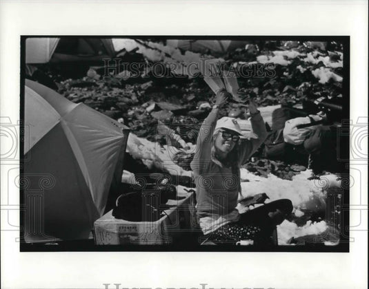1986 Press Photo Mary Kay Brewster - cva20868 - Historic Images