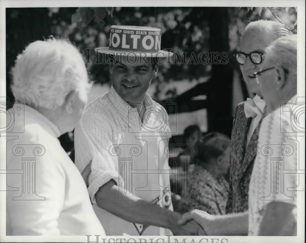 Press Photo State Senator Charles Bolton greets the elders - cva20891 - Historic Images