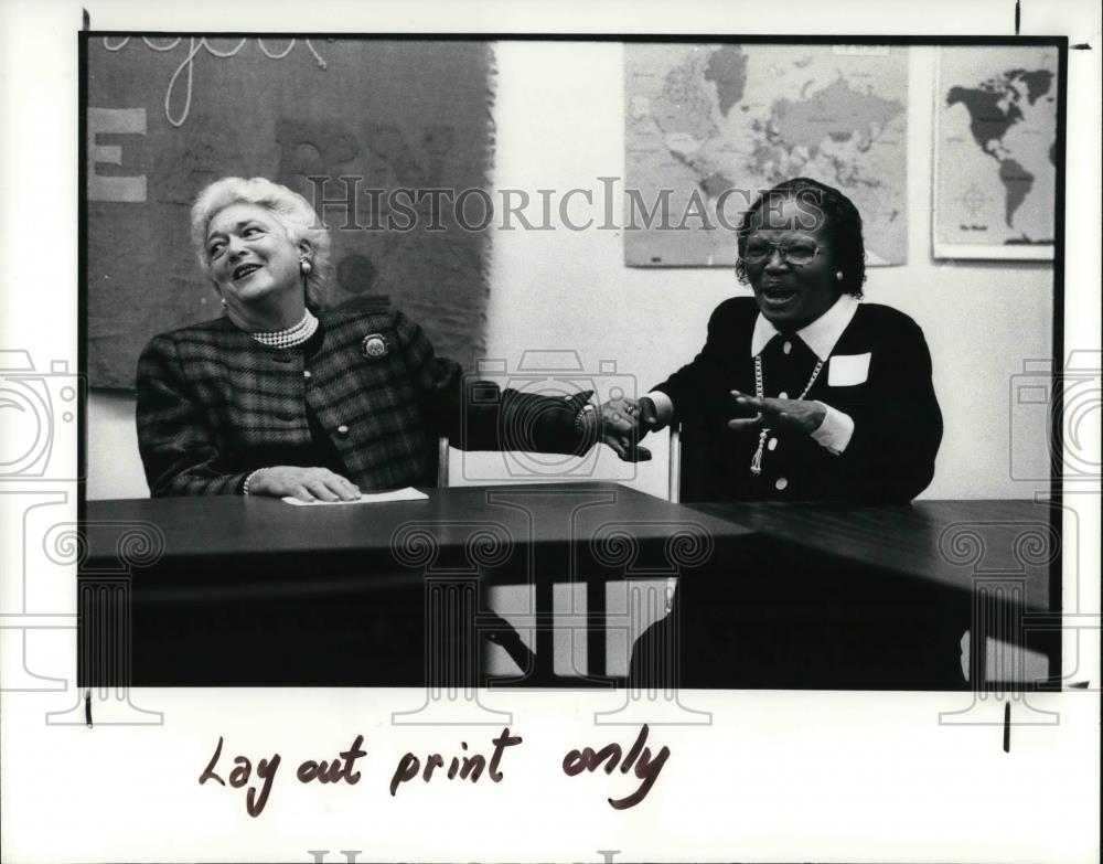 1990 Press Photo Lodis Brown - cva20907 - Historic Images