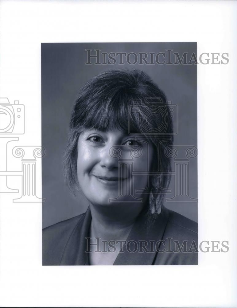 1998 Press Photo Ann Heyward of Natl Center for Microgravity Research on Fluids - Historic Images