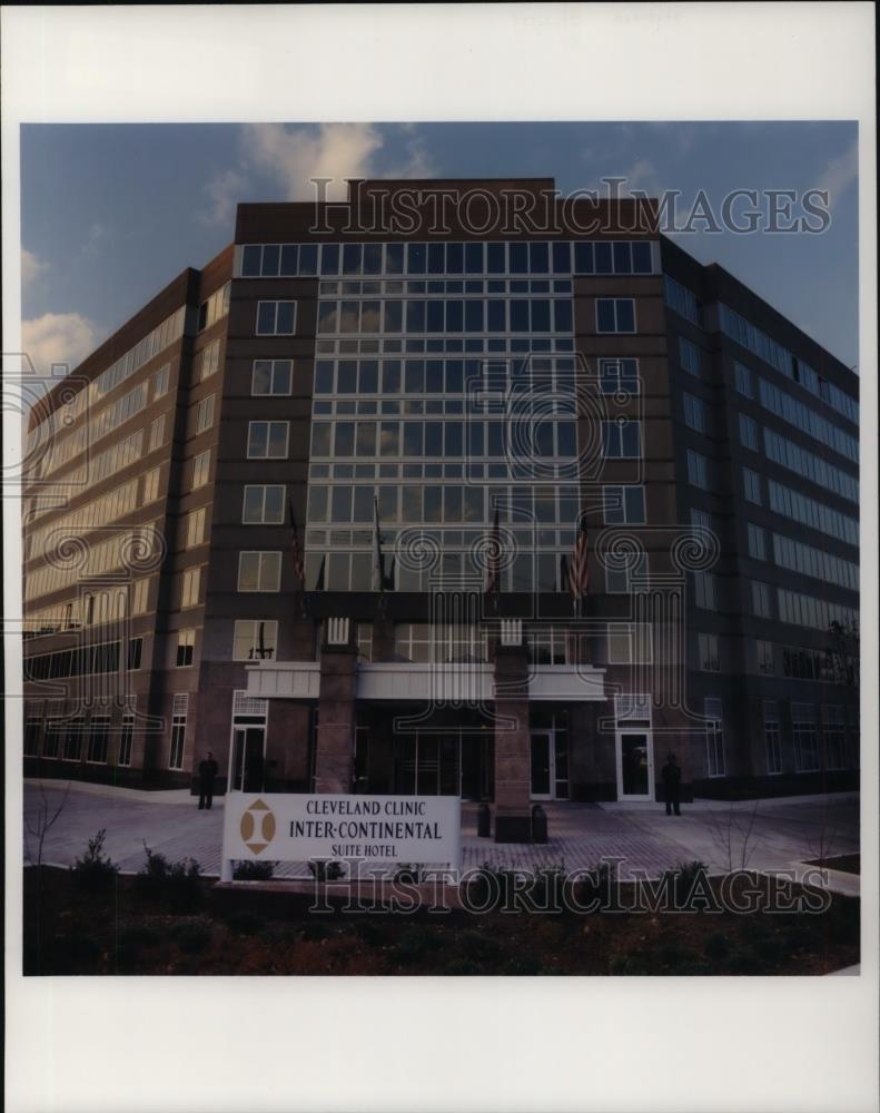 Press Photo Cleveland Clinic Inter-Continental Suite Hotel - cva21011 - Historic Images