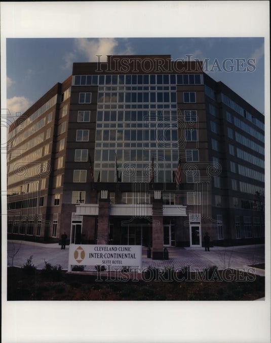 Press Photo Cleveland Clinic Inter-Continental Suite Hotel - cva21011 - Historic Images