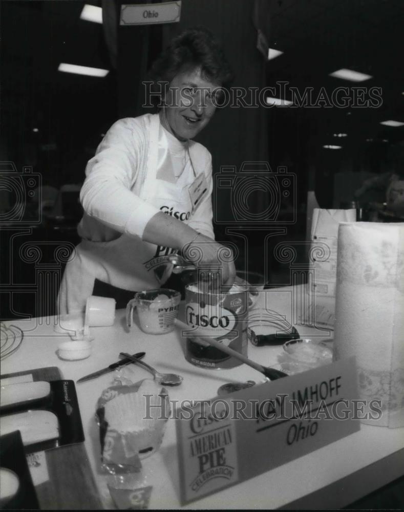 1990 Press Photo Kay Imhoff - cva21381 - Historic Images