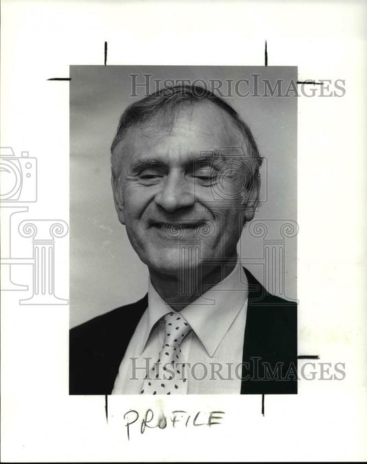 1989 Press Photo Tom Paultney of Chagrin Falls - cva38965 - Historic Images