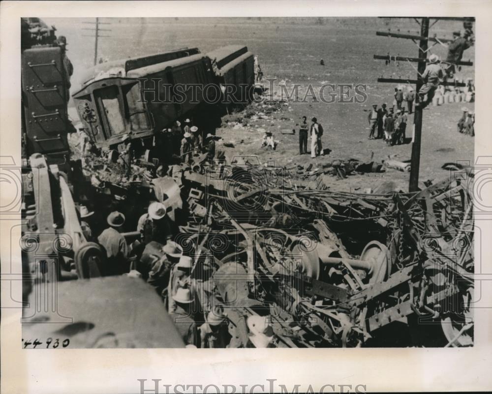 1940 Press Photo Nine killed in Mexican train wreck. - nec20131 - Historic Images