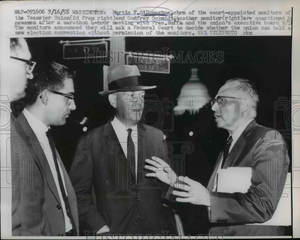 1958 Press Photo M. O'Donoghue and Godfrey Schmidt Question Newsmen About Hoffa - Historic Images