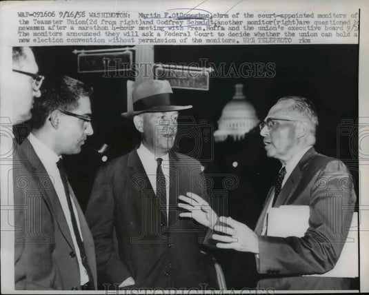 1958 Press Photo M. O'Donoghue and Godfrey Schmidt Question Newsmen About Hoffa - Historic Images