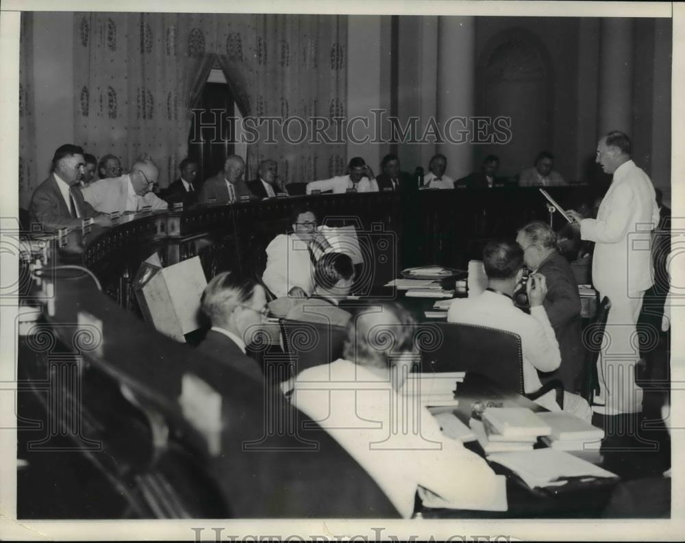 1935 Press Photo Sec. of Treasury Henry Morgenthau Jr. Submits Revenue Estimates - Historic Images