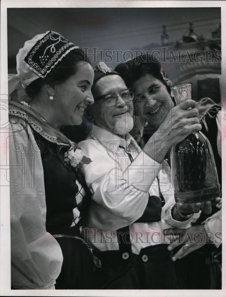 1967 Press Photo Hizbee - nef36395 - Historic Images